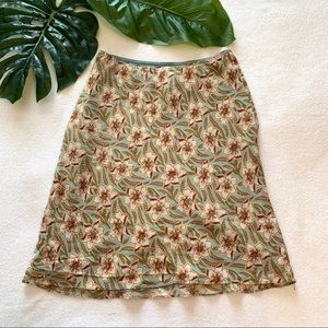VINTAGE 00” GAP FLORAL 100% SILK SKIRT